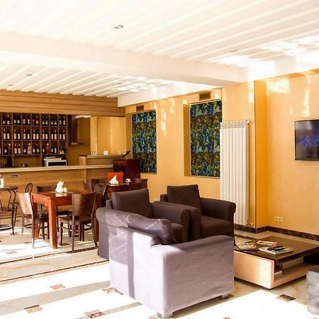 Hotel Feri Tiflis Dış mekan fotoğraf