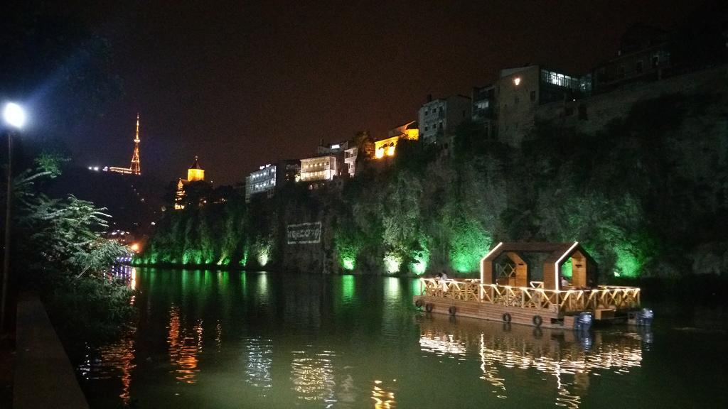 Hotel Feri Tiflis Dış mekan fotoğraf