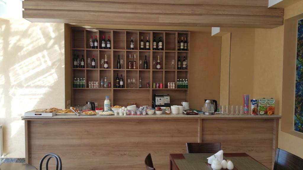 Hotel Feri Tiflis Dış mekan fotoğraf