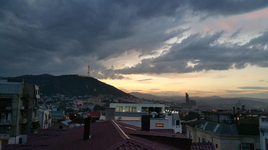 Hotel Feri Tiflis Dış mekan fotoğraf