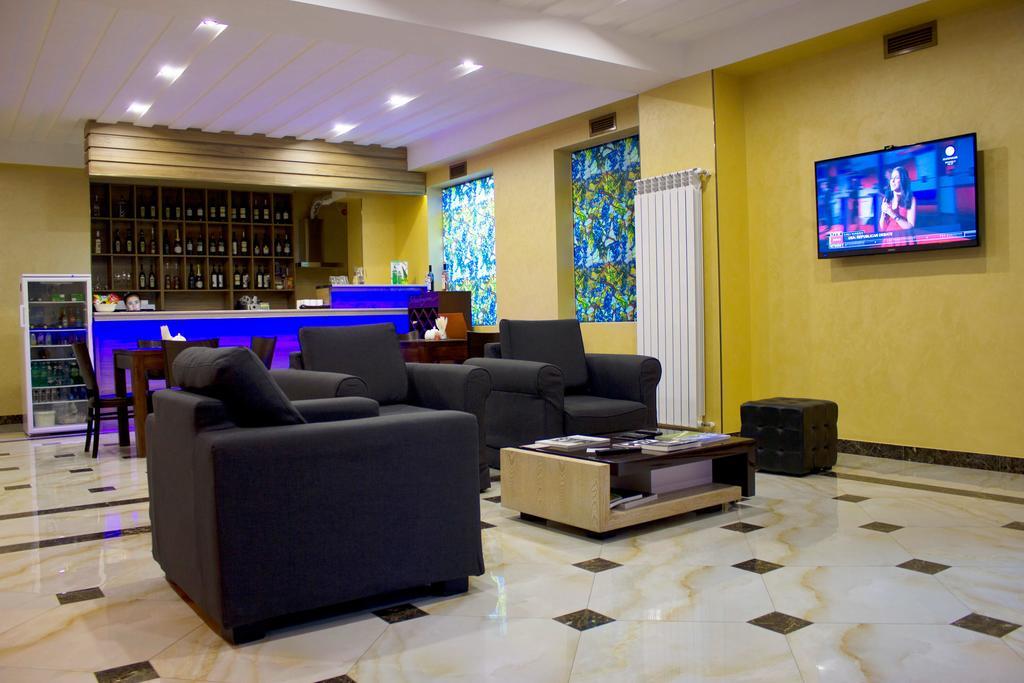 Hotel Feri Tiflis Dış mekan fotoğraf