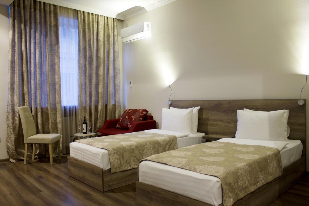 Hotel Feri Tiflis Dış mekan fotoğraf