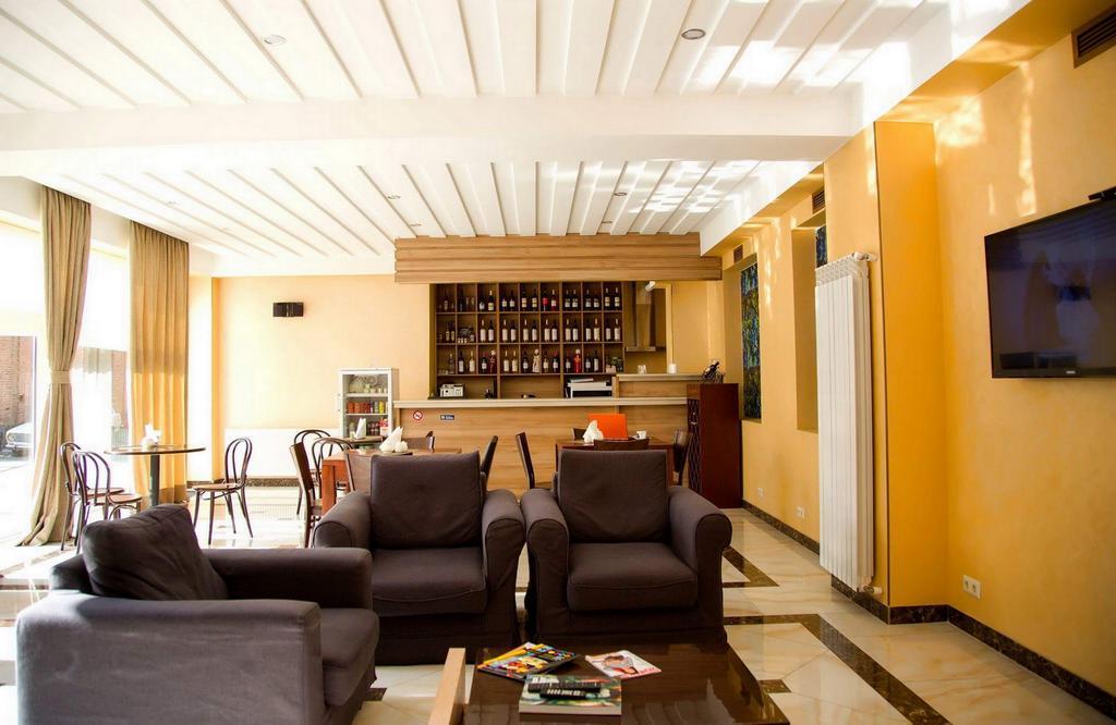 Hotel Feri Tiflis Dış mekan fotoğraf